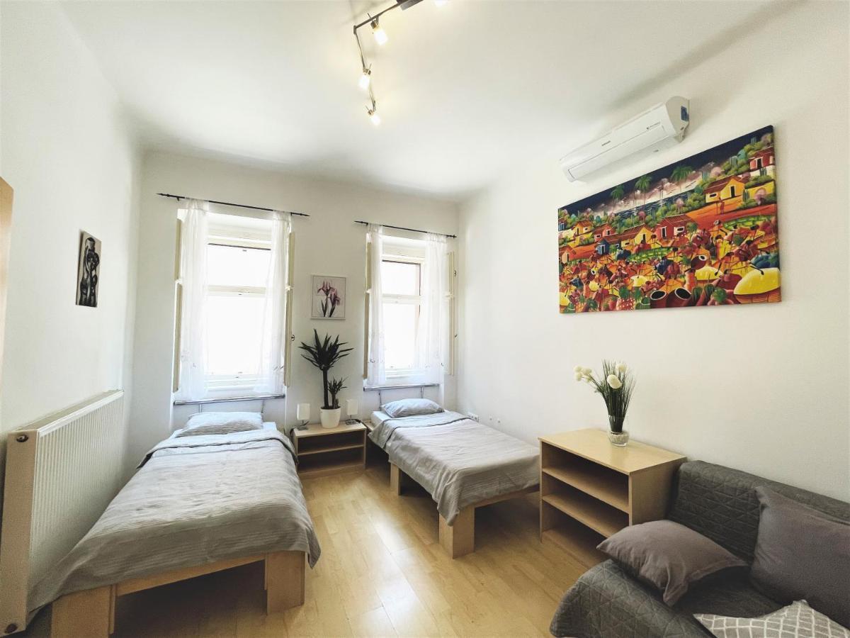 Viktorija City Center Apartment Λιουμπλιάνα Εξωτερικό φωτογραφία