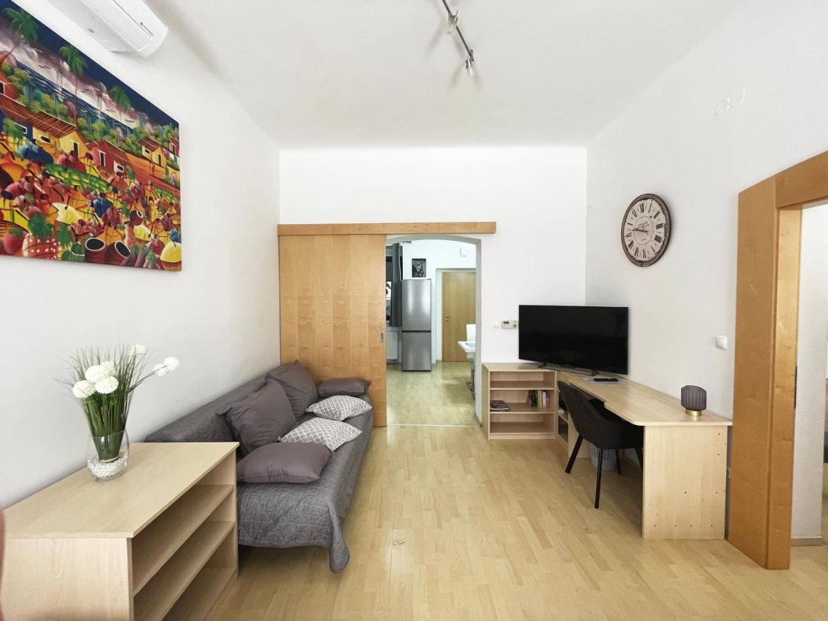 Viktorija City Center Apartment Λιουμπλιάνα Εξωτερικό φωτογραφία